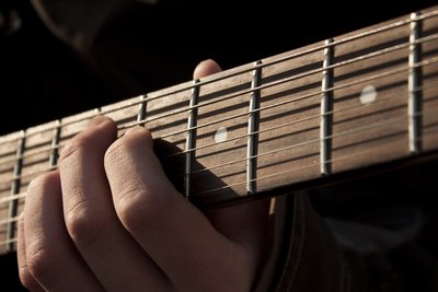 Gitarrenspiel - Griffbrett - Foto: ignatsevichserg - Pixabay.com